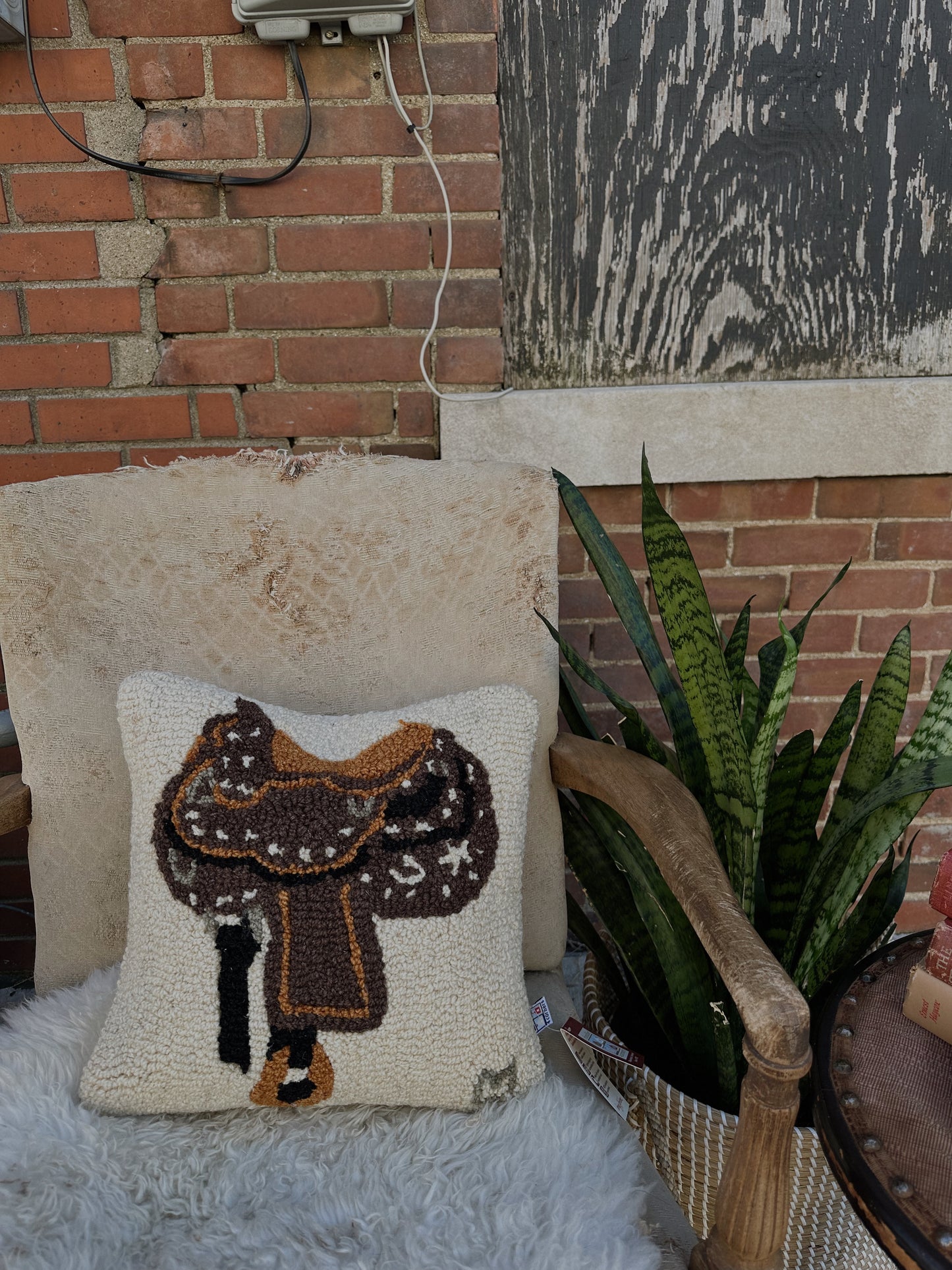 SADDLE UP || throw pillow
