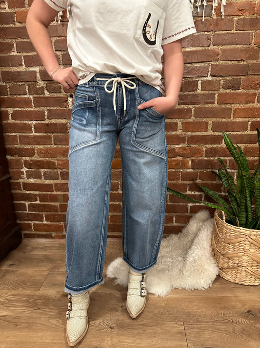 Katelynn Elastic Waistband Barrel Jeans