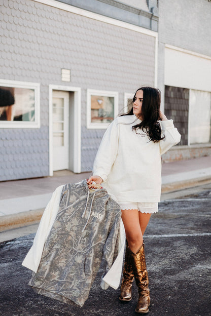 MAIN STREET MUSE || Camo Sweatshirt