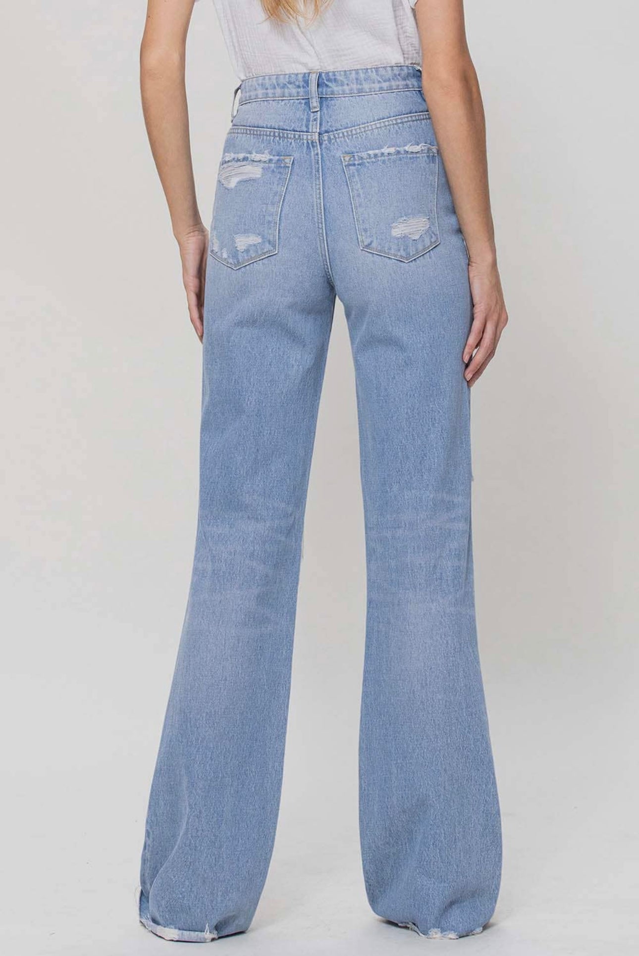 Hotter Than That | 90s wide leg distressed jeans